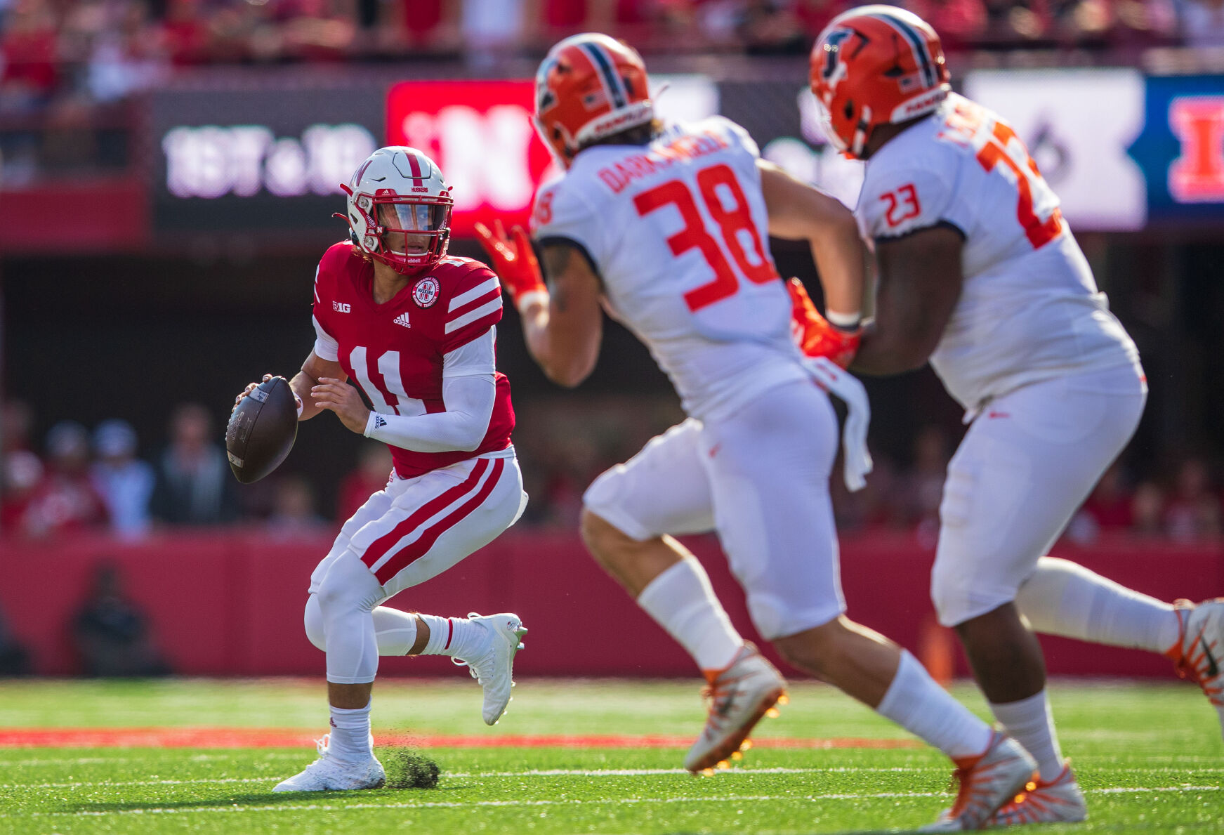 103022-owh-spo-nebraskaillinois-emz6.JPG